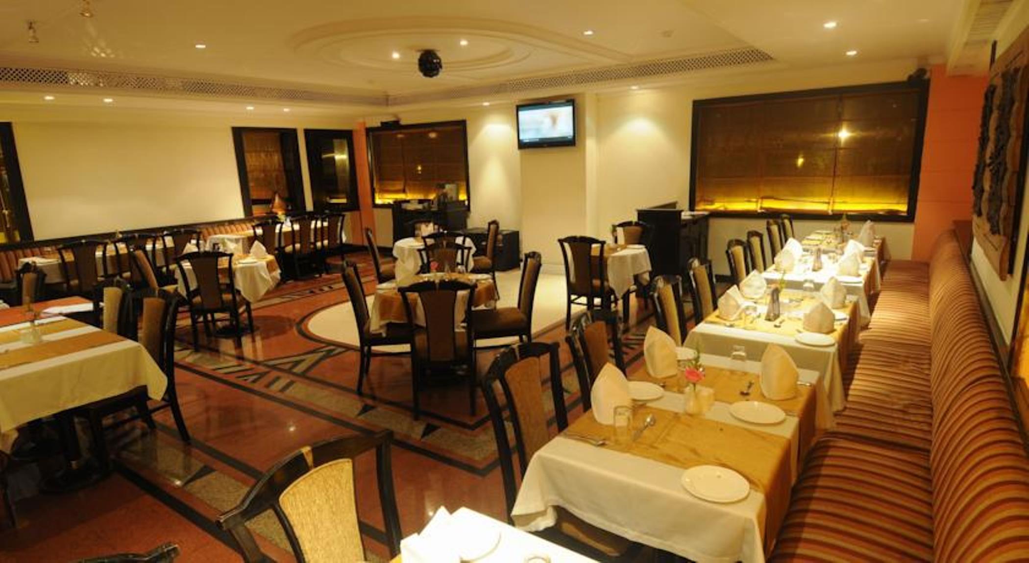 Fariyas , Colaba Hotel Bombaj