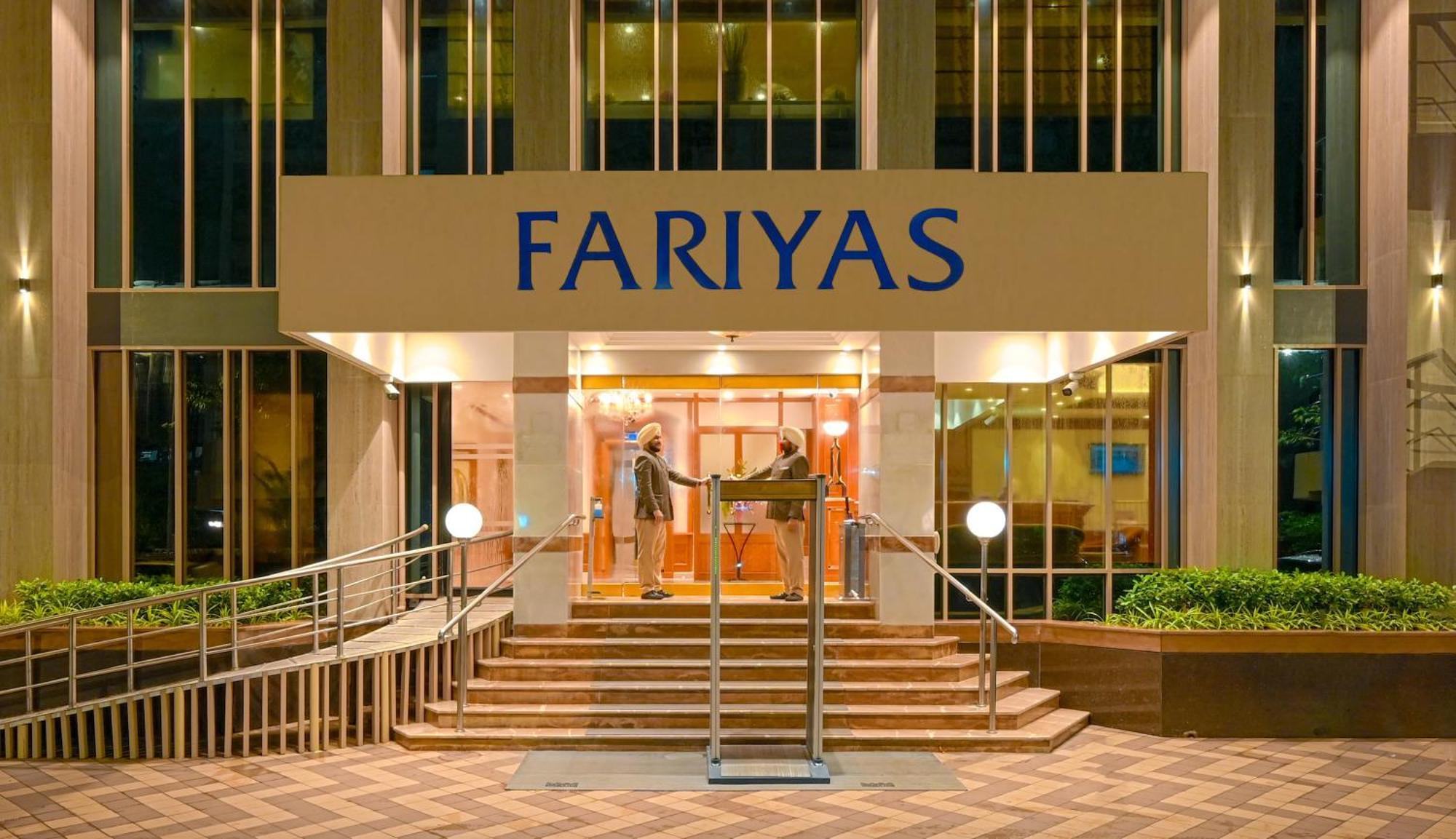 Fariyas , Colaba 4* Bombaj