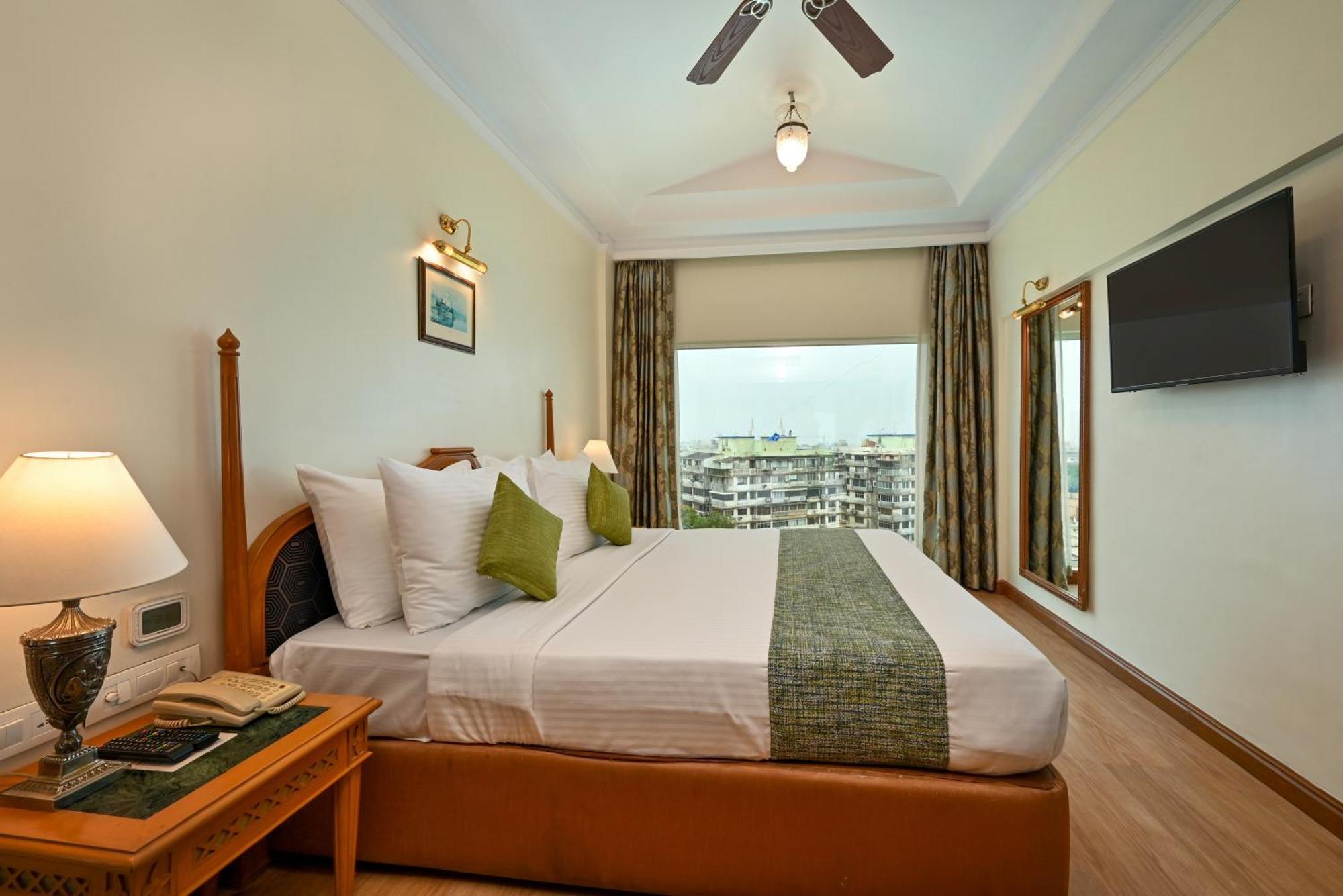 Hotel Fariyas , Colaba Bombaj