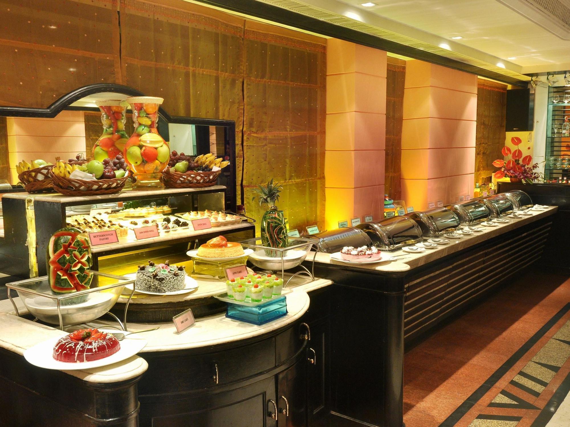 Fariyas , Colaba Bombaj
