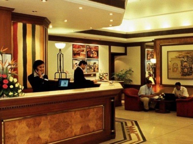 Fariyas , Colaba Bombaj